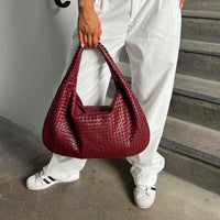 Ivie Shoulder Bag Wine Red
