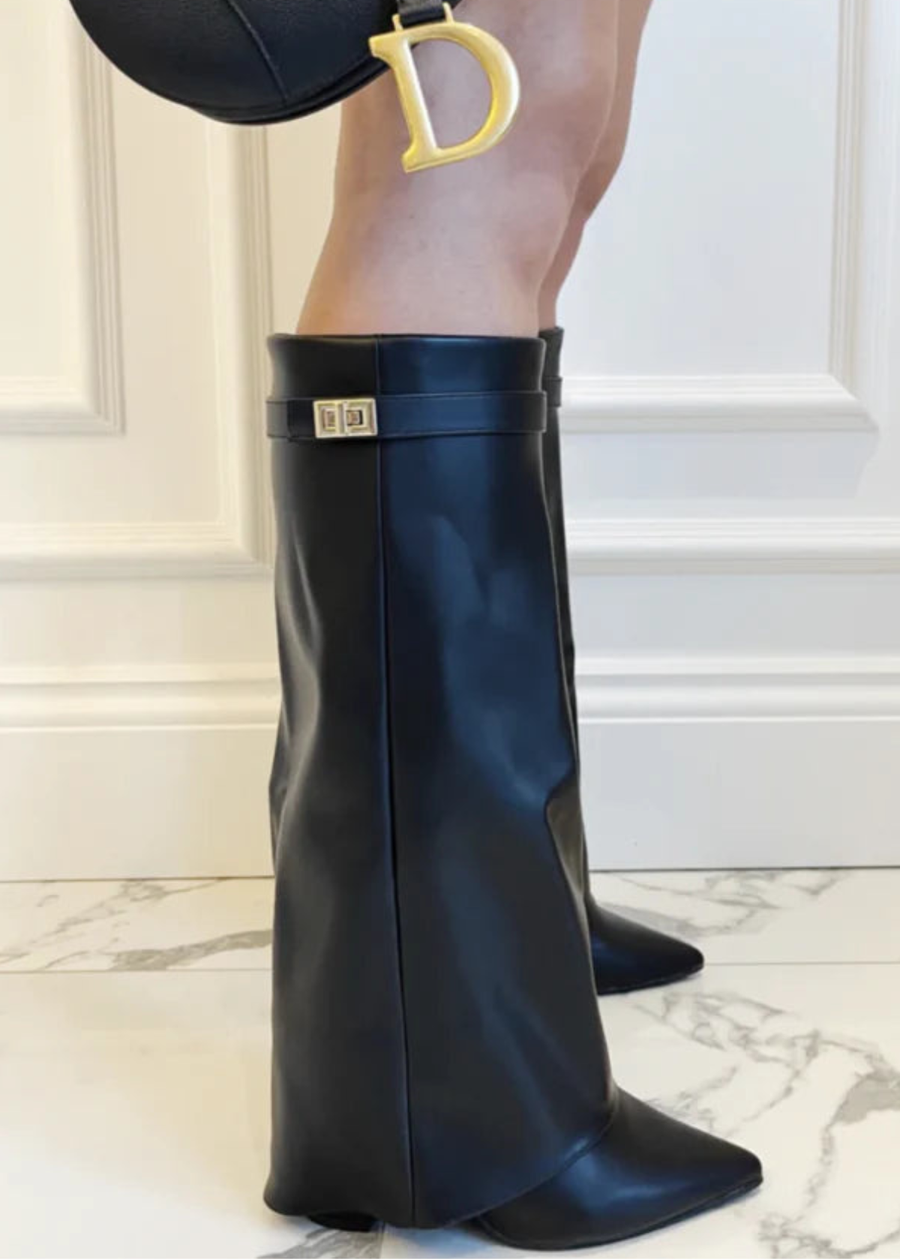Olushia Suede Boots Black Leather