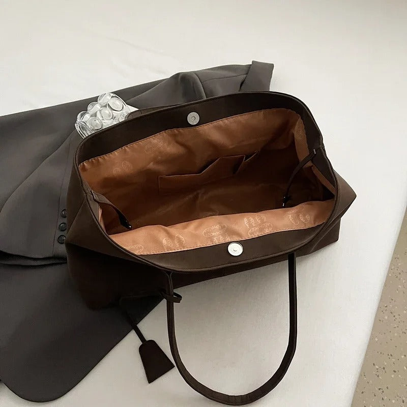 Romina – Stylish Tote Bag