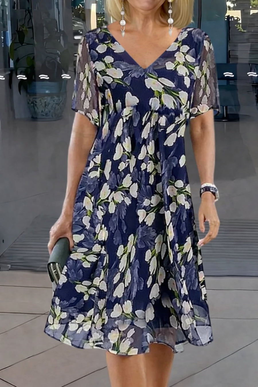 Isabella | Plus Size Floral Dress V-Neck Short Sleeve Midi A-Line Navy Blue
