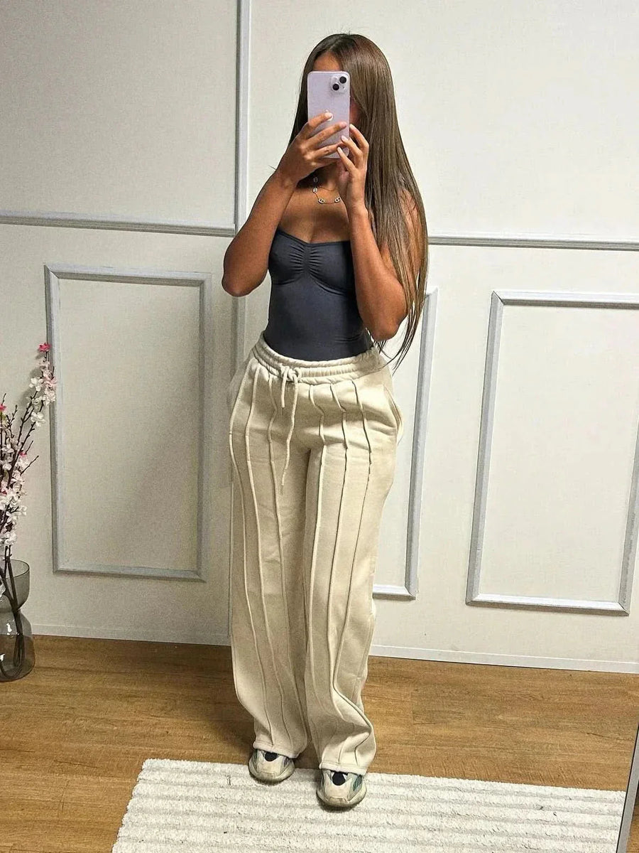 ARIANA | HIGH WAIST SWEATPANTS Beige