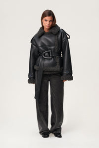 LUCIE | CROPPED COAT Black Short