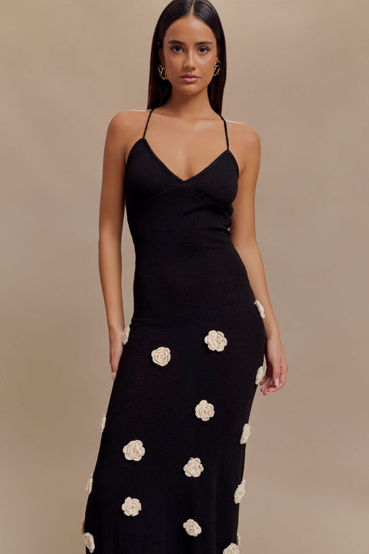 SUKI | FLOWERS MAXI DRESS Black