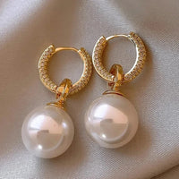 Maristella – Stunning Pearl Hoop Earrings