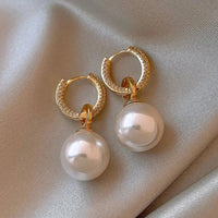 Maristella – Stunning Pearl Hoop Earrings