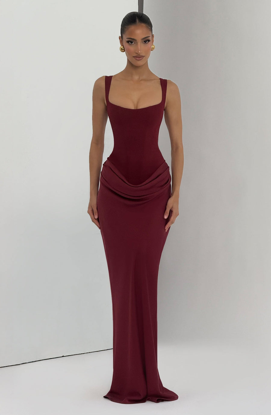 Suki Maxi Dress in burgundy
