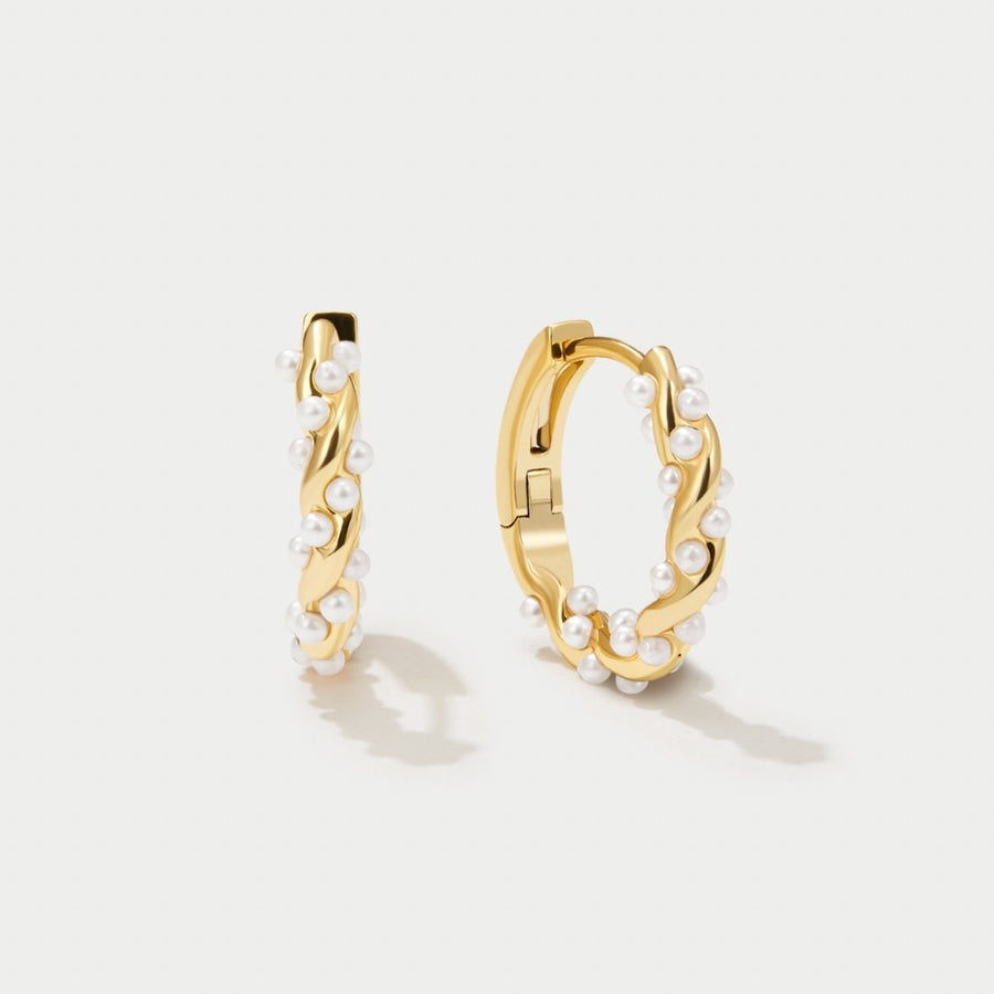 Illyria – Twisted Pearl Hoop Earrings