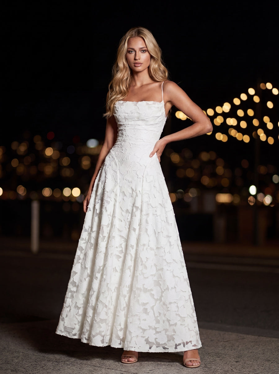 COURTNEY MAXI DRESS White front
