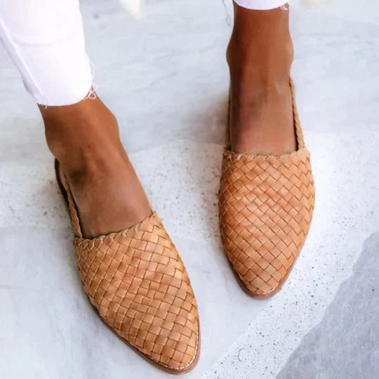 Lyn | Artisan Crafted Flat Sandals Light Brown