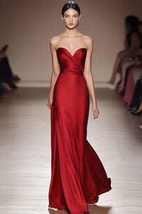 Zapaka Women Red Formal Dress With Slit Strapless Sweetheart Pleated